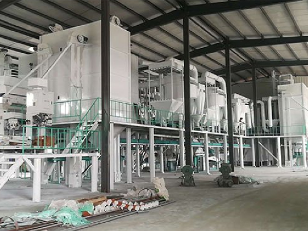 智能玉米加工設備多少錢(qián)一套?其操作人員做好日常維護工作很重要