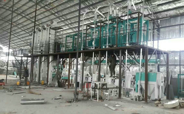 一整套玉米糝加工設備多少錢(qián)?上料速度與研磨效果之間的關(guān)系是怎樣的?