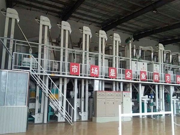 全自動(dòng)玉米加工設備車(chē)間如何有效處理加工過(guò)程產(chǎn)生的粉塵?
